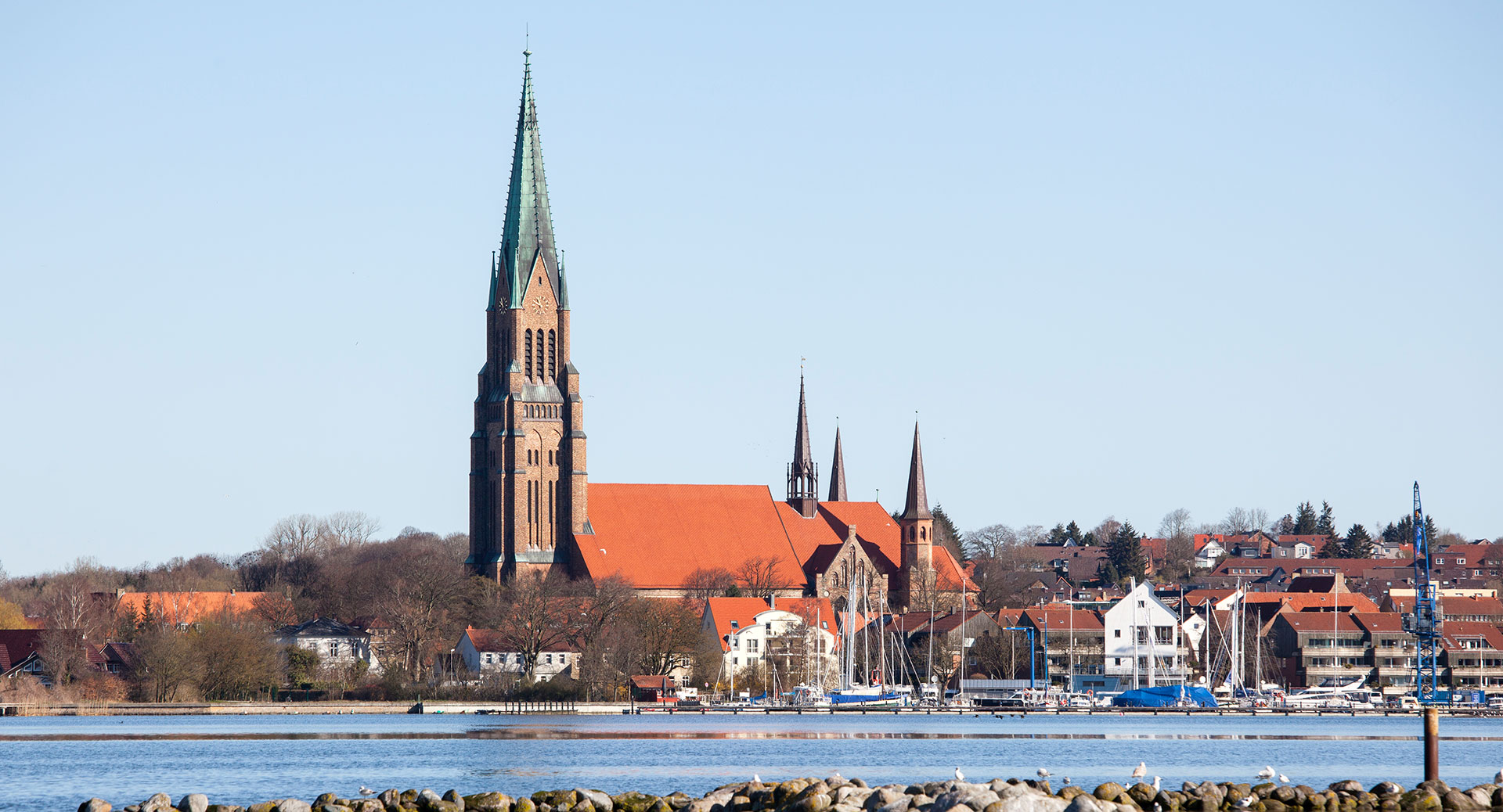 Hausmeisterservice, Gebäudereinigung, Gebäudeservice für Immobilieneigentümer und Hausverwaltungen in Schleswig
